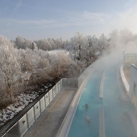 Hotel Frechdachs บาดฟึสซิง ภายนอก รูปภาพ