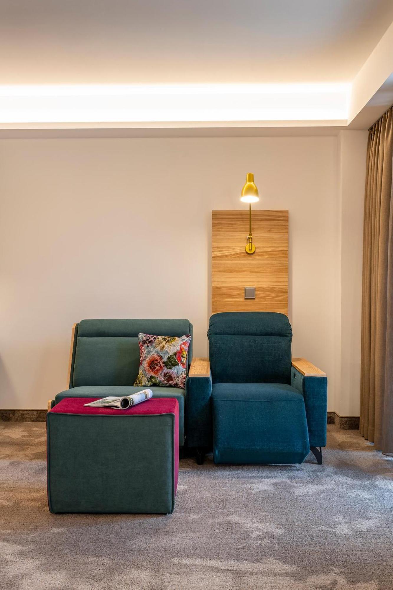 Hotel Frechdachs บาดฟึสซิง ภายนอก รูปภาพ